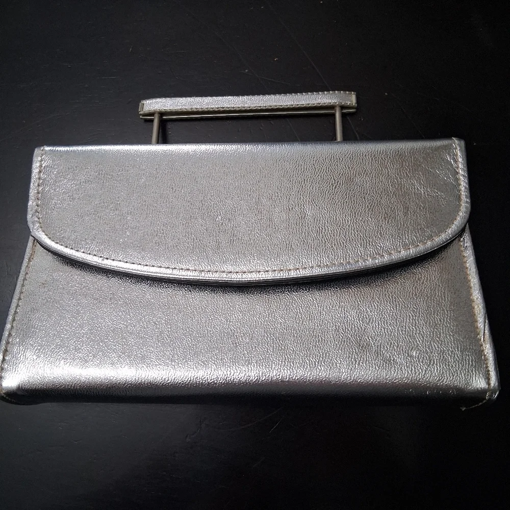 Silver Women's Evening Clutch   Size 8